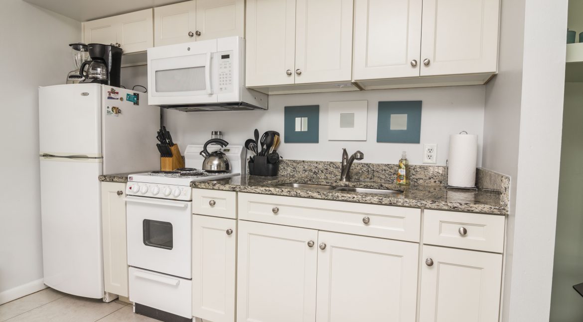 1209 E New Haven Ave 102 kitchen 2